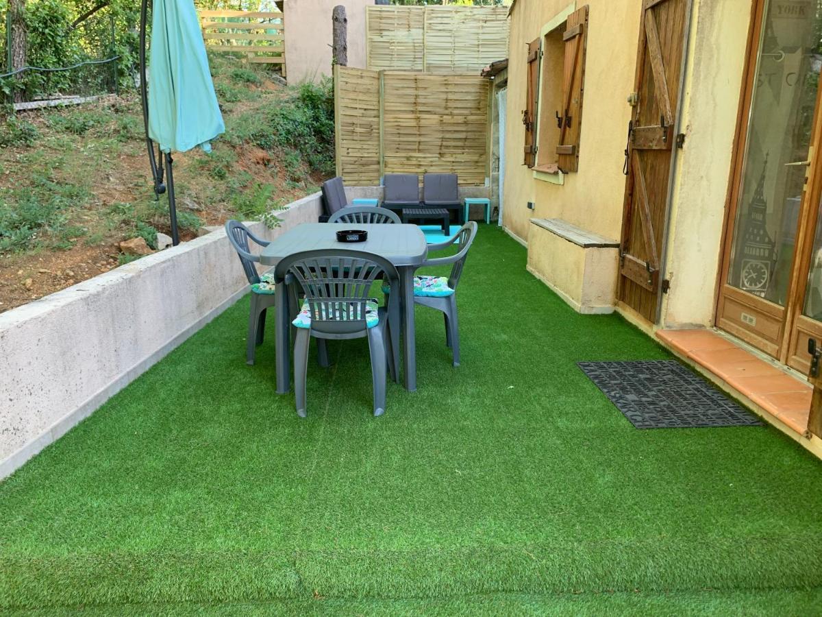 Logement Mabouya Apartment Brignoles Ngoại thất bức ảnh